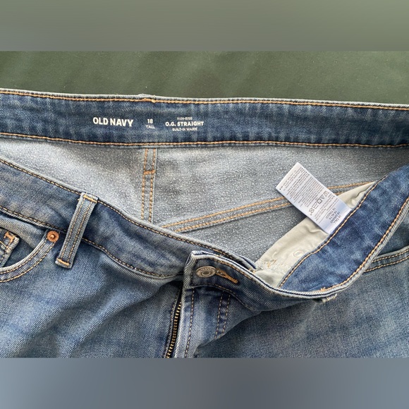 Old Navy High-Rise O-G straight jeans size 18 tall - Picture 3 of 3